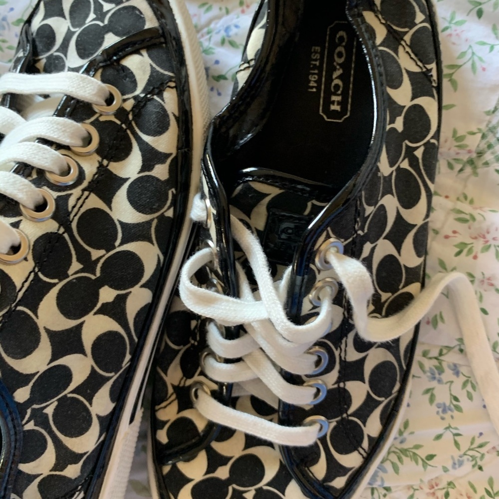 Woman’s Coach Etta Sneakers View 3